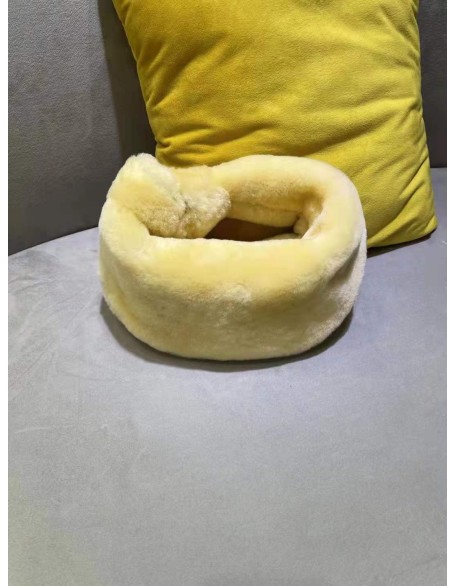 Wholesale Fashion Cute Real sheep Fur handbags woman bags luxury famous brands fur women bag with fur handle