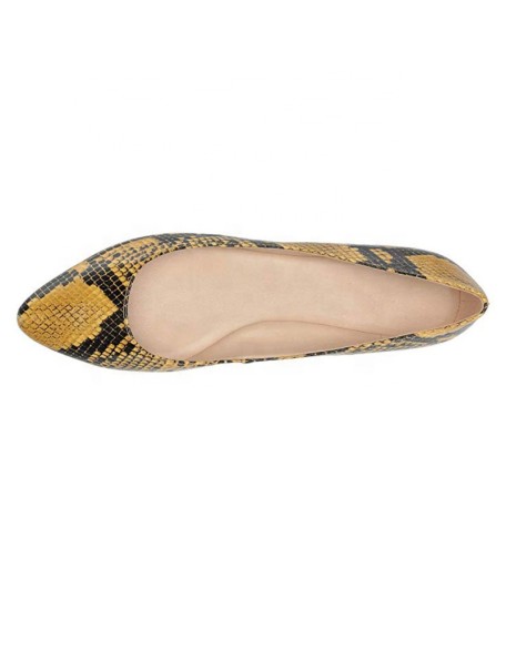 Slip on lightweight casual girl rubber material shoes women flats